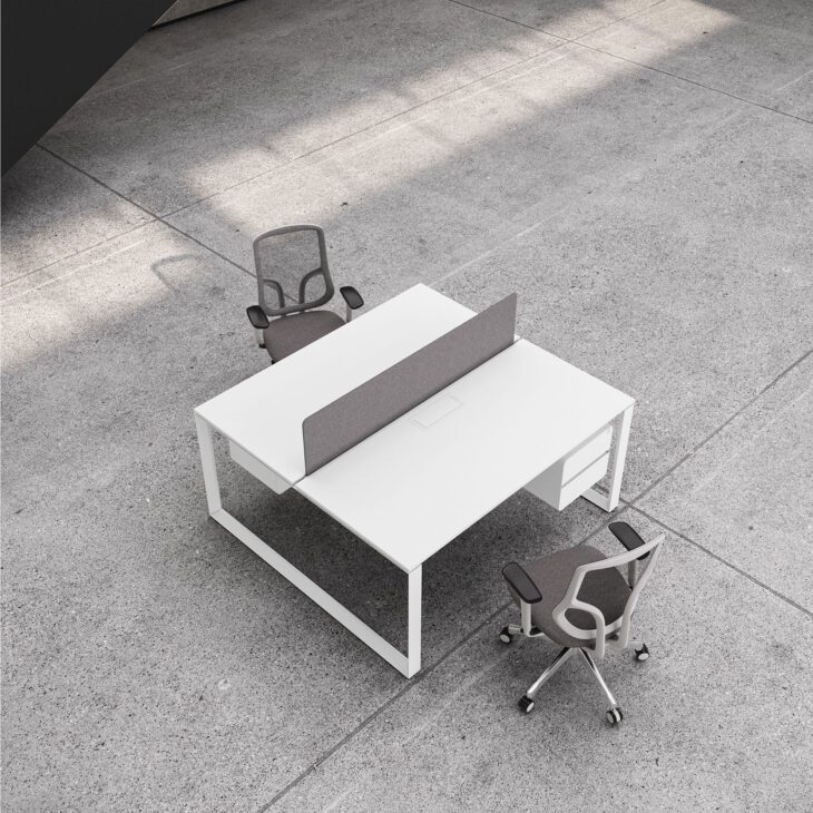Modern Office Workstations and Desks in Dubai for efficient team collaboration