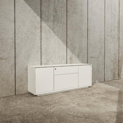 B8 – Meeting Table