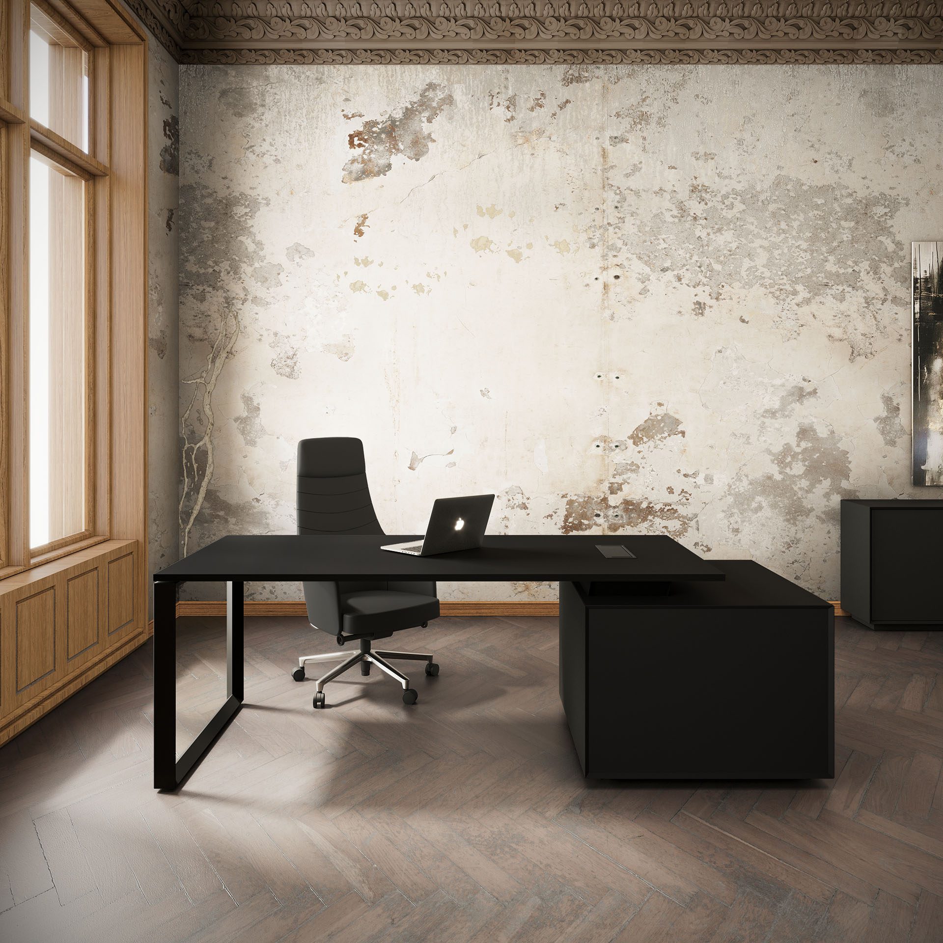 B8+ Managerial Desk in Dubai