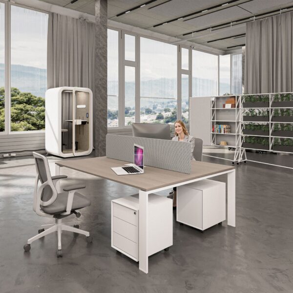 U2 Series Cluster of 2 Face to Face Workstation - Image 1